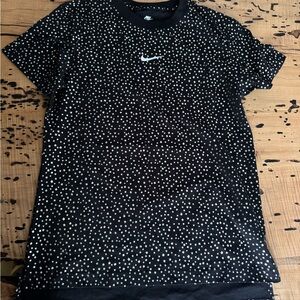 Nike Black and Gold Star Tee NWOT